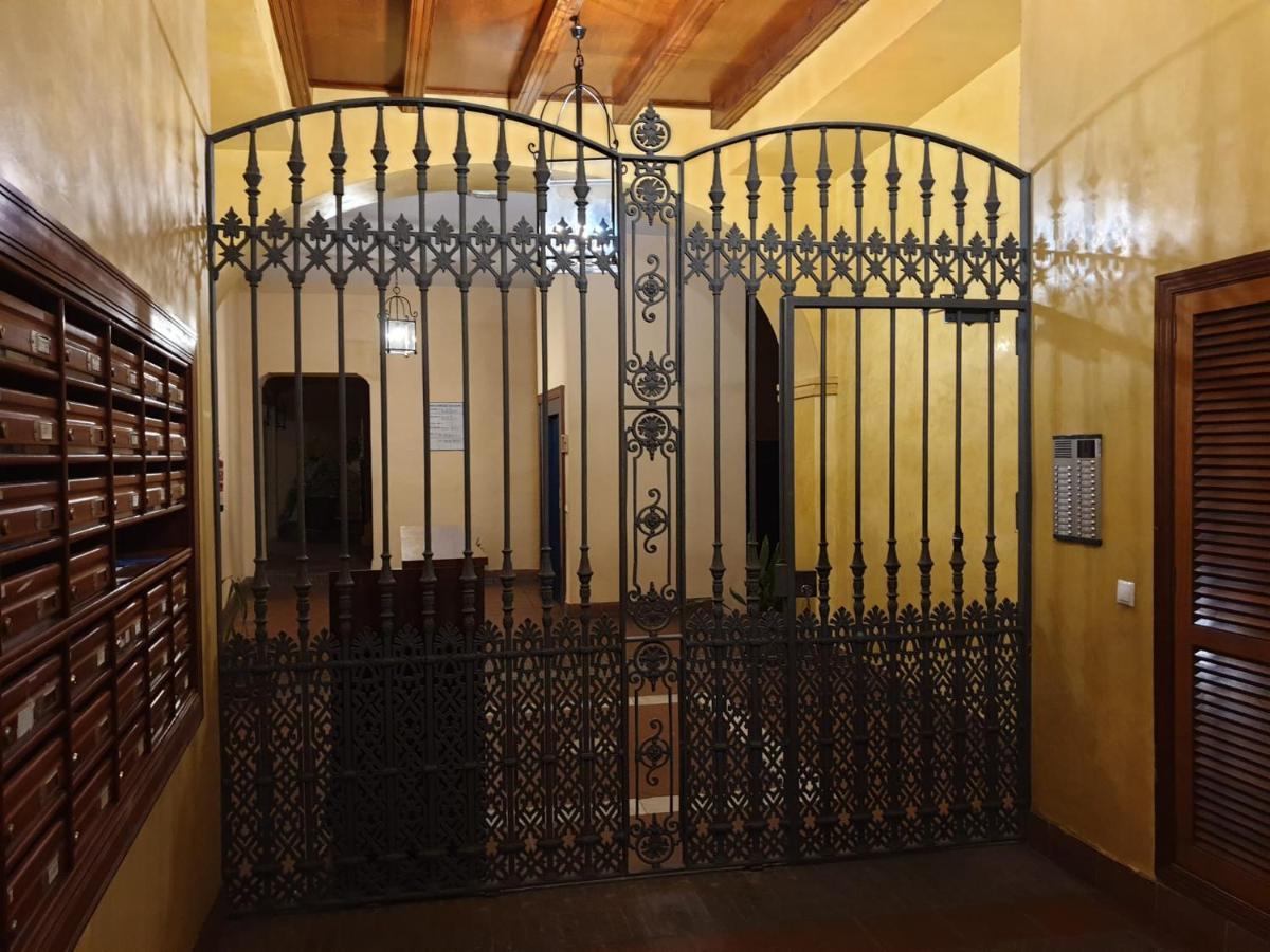 Santa Ana - Palacio Del Infantado Sevilla Exteriör bild